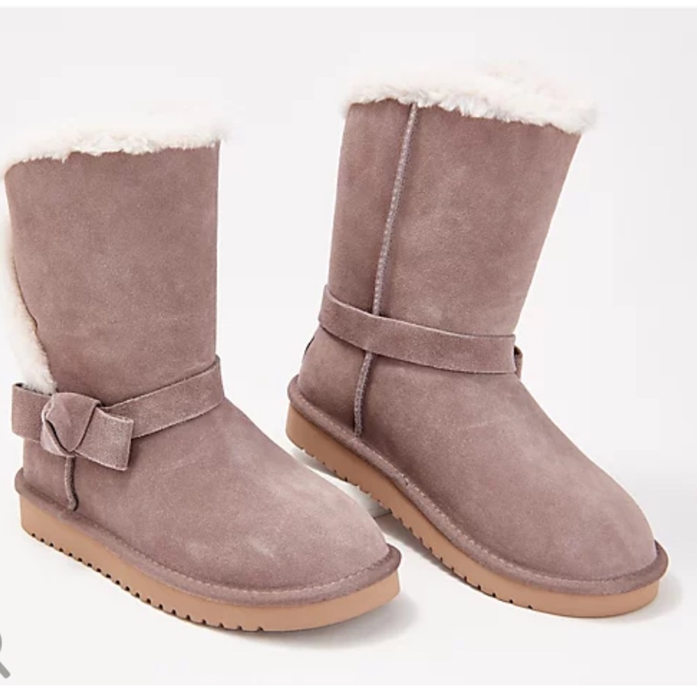 BNWT - Koolaburra by UGG Suede Bow Short Boots - Arlena